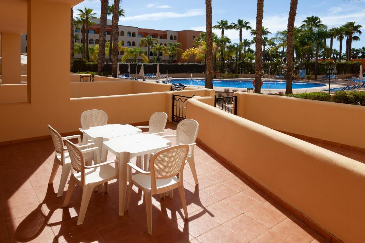 Three-Bedroom Apartment Private Pool